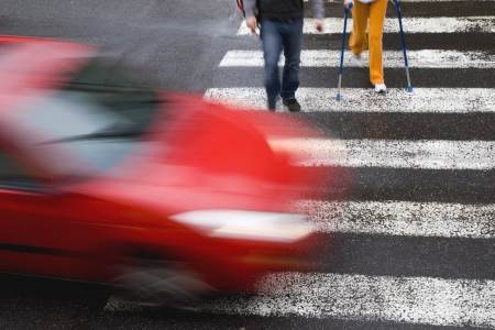 Ogrožena varnost pešcev v prometu – poskrbite da boste vidni 1